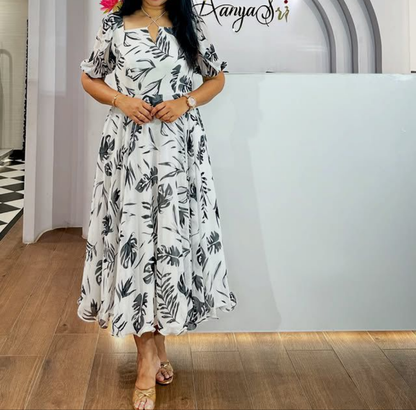 1469 White & Black Leaf