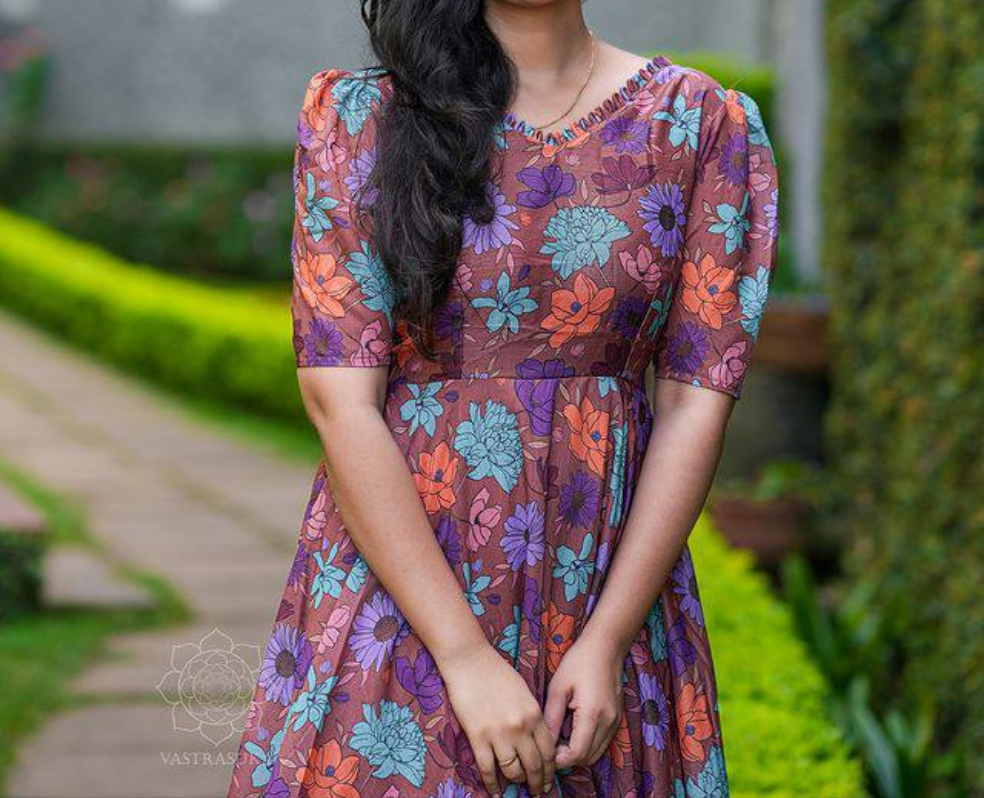 Coco Maxi Dress: Elegant Floral Charm