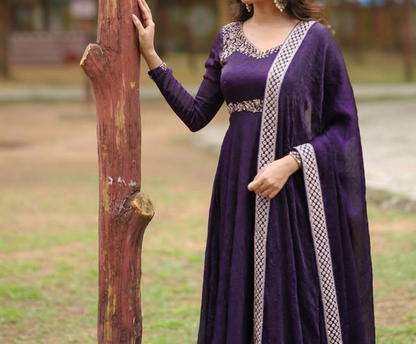 Elegant Pragathi Anarkali: Embroidery Masterpiece