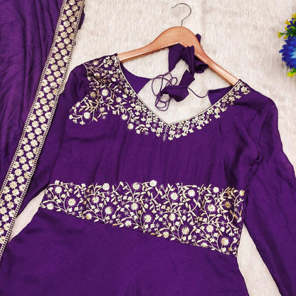 Elegant Pragathi Anarkali: Embroidery Masterpiece