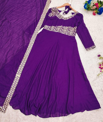Elegant Pragathi Anarkali: Embroidery Masterpiece